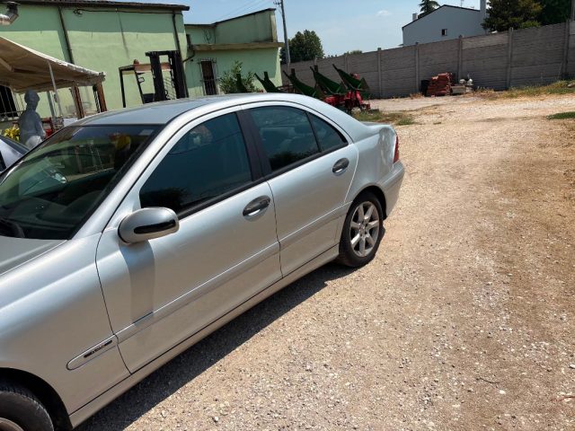 MERCEDES-BENZ C 200 usata, con Autoradio