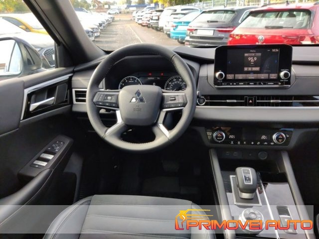 MITSUBISHI Outlander usata, con Airbag