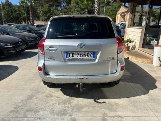 TOYOTA RAV 4 usata, con Alzacristalli elettrici