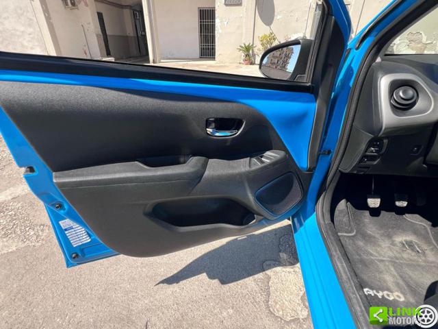 TOYOTA Aygo usata, con Bluetooth
