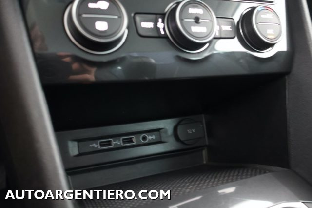 VOLKSWAGEN Tiguan usata, con Controllo automatico clima