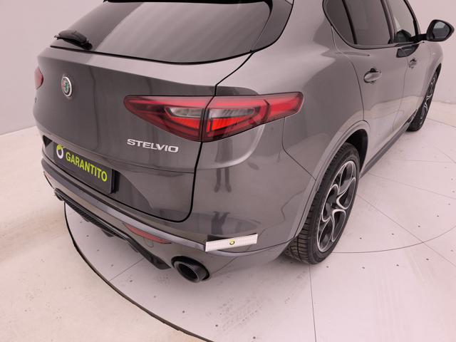 ALFA ROMEO Stelvio usata, con Sensori di parcheggio anteriori