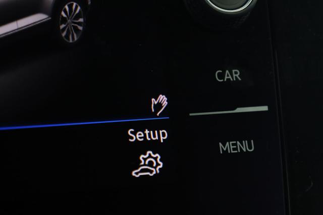 VOLKSWAGEN T-Roc usata, con Autoradio digitale