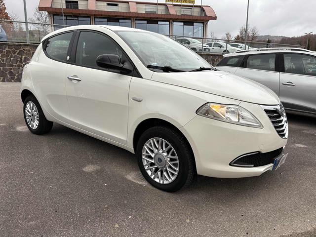 LANCIA Ypsilon usata, con Airbag