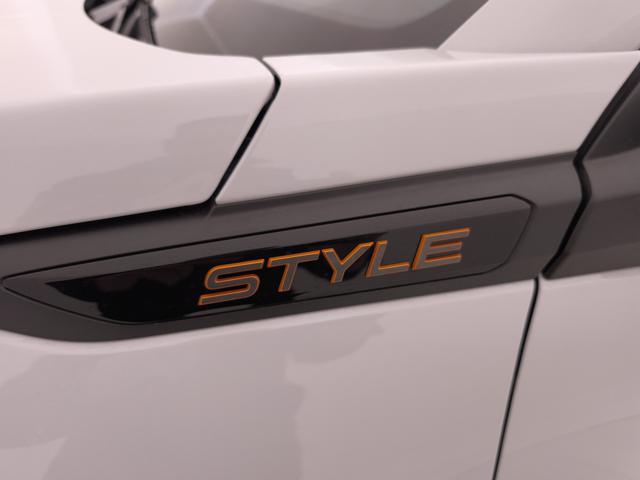 PEUGEOT 2008 usata, con Controllo automatico clima