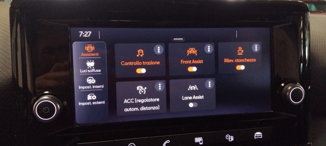 SEAT Arona usata, con Specchietti laterali elettrici