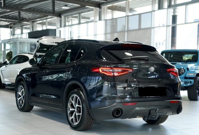 ALFA ROMEO Stelvio usata, con Boardcomputer