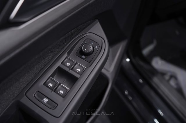 VOLKSWAGEN Golf Variant usata, con Controllo trazione