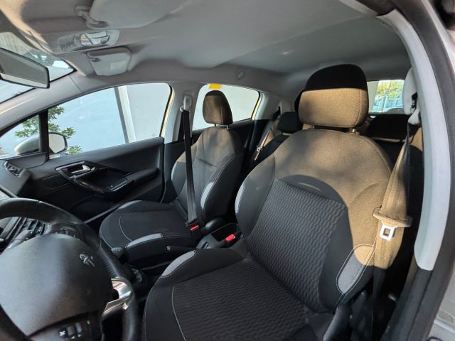 PEUGEOT 208 usata, con Bluetooth