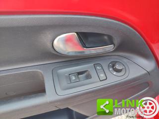 VOLKSWAGEN up! usata 16
