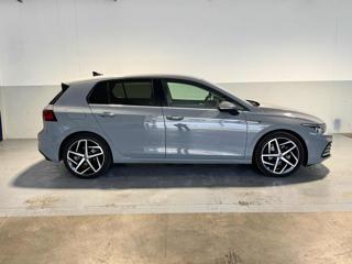 VOLKSWAGEN Golf usata, con Autoradio