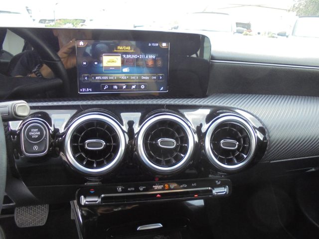 MERCEDES-BENZ A 180 usata, con Autoradio digitale