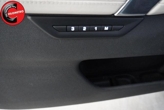 LAND ROVER Discovery Sport usata, con Autoradio