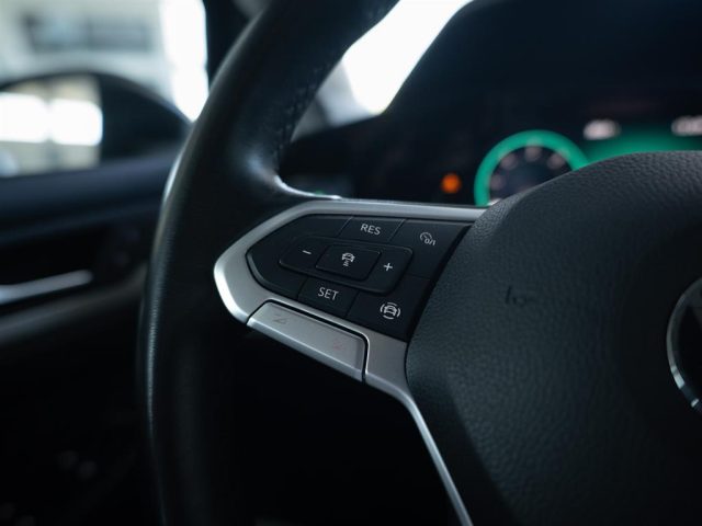 VOLKSWAGEN Golf usata, con Specchietti laterali elettrici