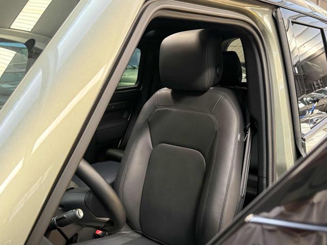 LAND ROVER Defender usata, con Climatizzatore