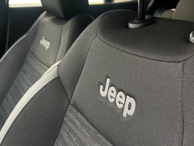 JEEP Avenger usata, con Bluetooth