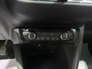OPEL Corsa usata, con Autoradio digitale
