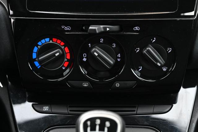 LANCIA Ypsilon usata, con Autoradio digitale