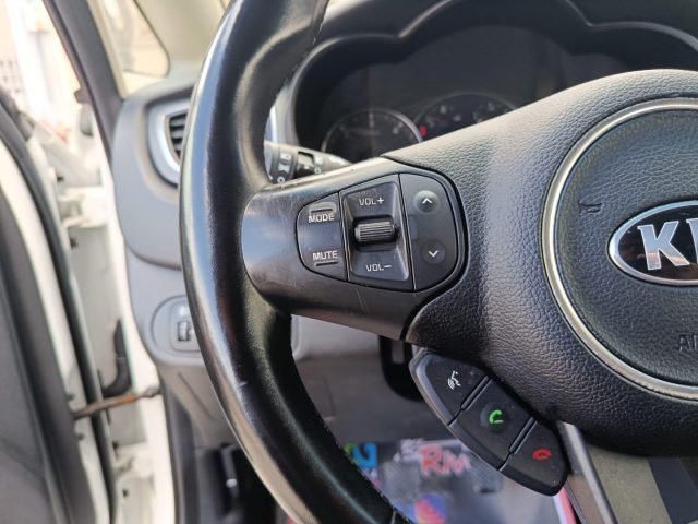 KIA Carens usata, con Controllo automatico clima