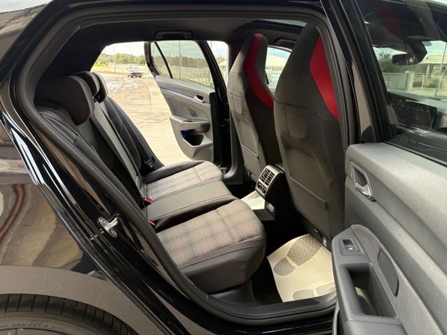 VOLKSWAGEN Golf GTI usata, con Cronologia tagliandi
