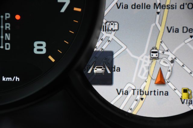 PORSCHE Macan usata, con Sensori di parcheggio anteriori