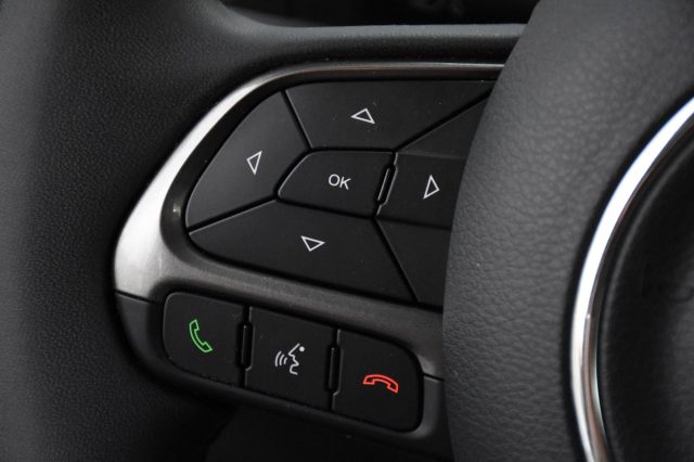 JEEP Renegade usata, con USB