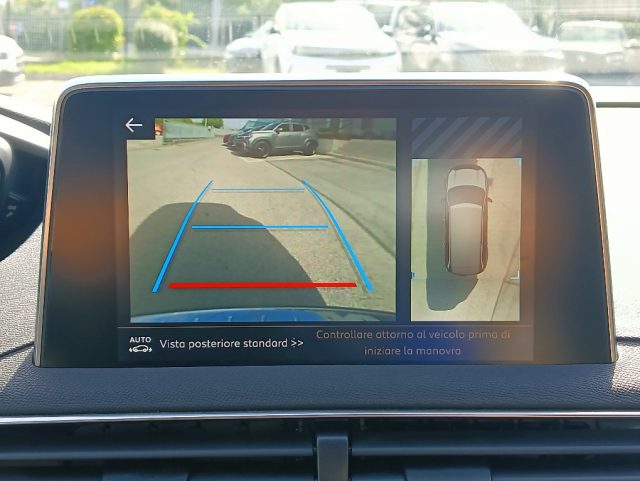 PEUGEOT 5008 usata, con Controllo automatico clima