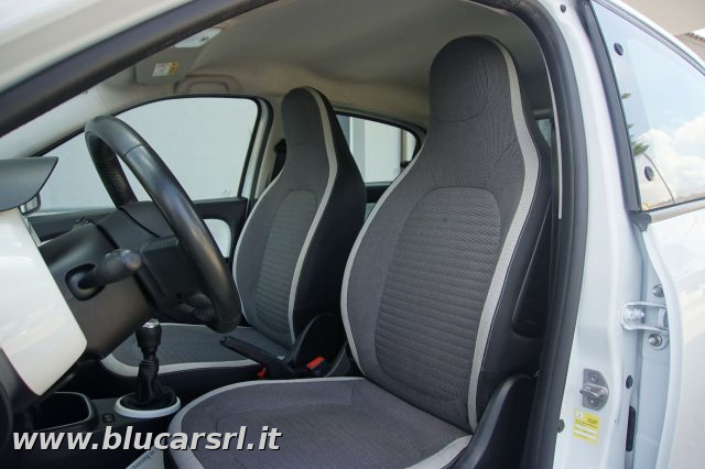 RENAULT Twingo usata, con Autoradio