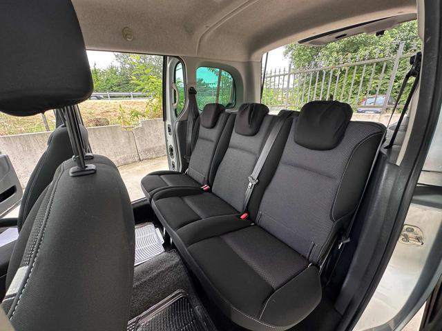 RENAULT Kangoo usata 76