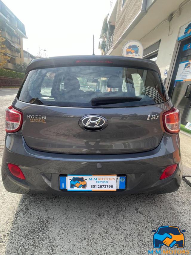 HYUNDAI i10 usata, con Autoradio
