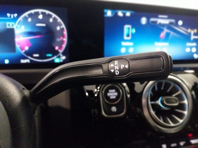 MERCEDES-BENZ A 180 usata, con USB