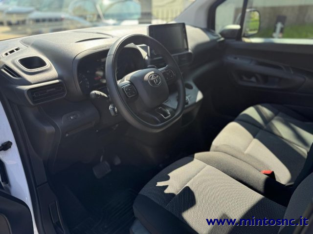 TOYOTA Proace City usata, con Boardcomputer