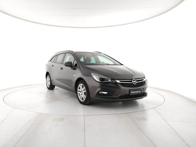 OPEL Astra usata, con Autoradio