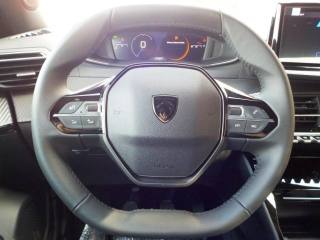 PEUGEOT 2008 usata, con Volante multifunzione
