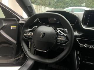 PEUGEOT 2008 usata, con Volante in pelle