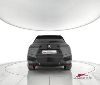 BMW iX usata 5