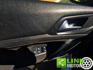 PEUGEOT 308 usata, con Sensori di parcheggio posteriori