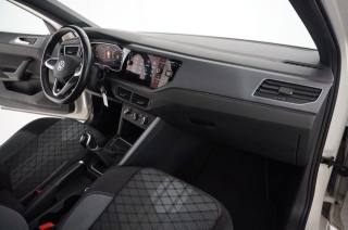 VOLKSWAGEN Taigo usata, con Luci diurne LED