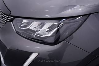 PEUGEOT 2008 usata, con Sensori di parcheggio posteriori