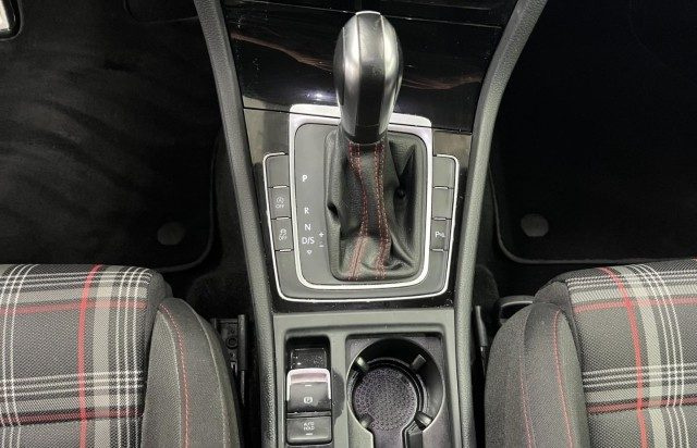 VOLKSWAGEN Golf GTI usata, con Autoradio digitale