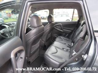 TOYOTA RAV 4 usata, con Trazione integrale
