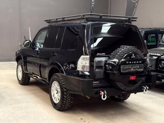 MITSUBISHI Pajero usata, con Autoradio