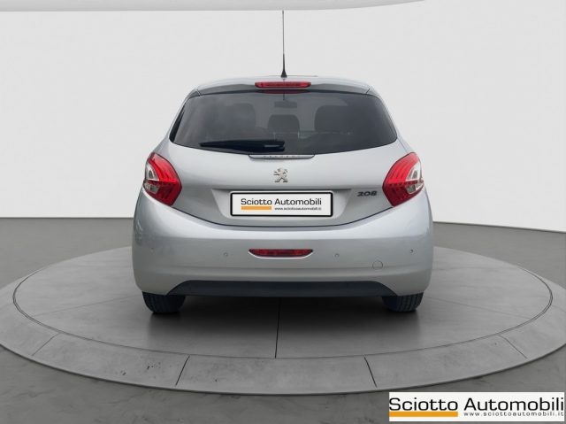 PEUGEOT 208 usata, con Autoradio