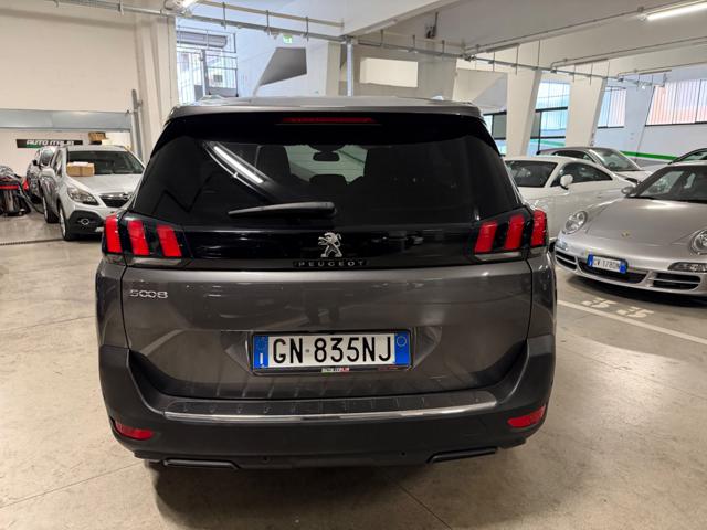 PEUGEOT 5008 usata, con Boardcomputer