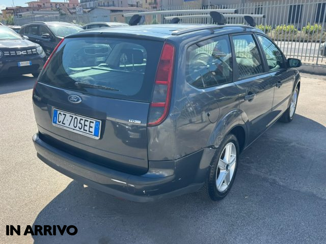 FORD Focus usata, con Specchietti laterali elettrici