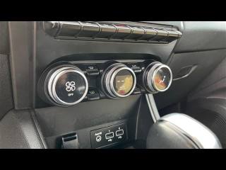 RENAULT Captur usata, con USB