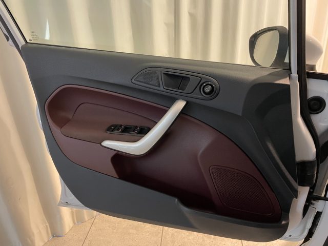 FORD Fiesta usata, con Fendinebbia