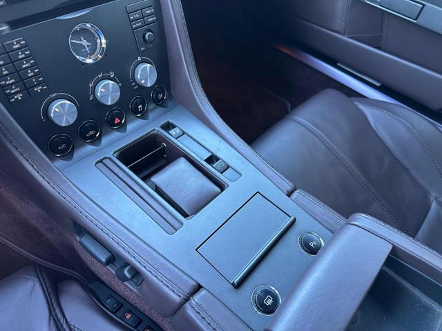 ASTON MARTIN V8 usata 27