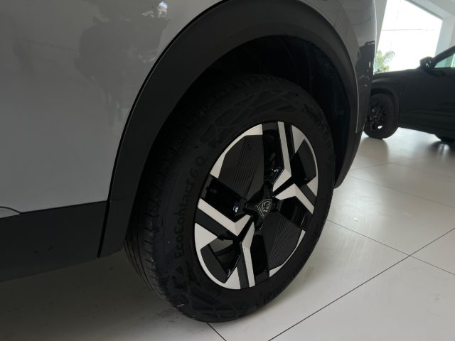 PEUGEOT 2008 usata, con Touch screen