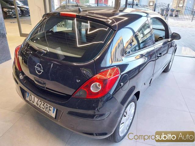 OPEL Corsa usata, con ESP